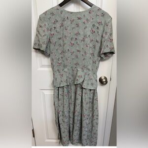 Vintage Cottagecore Willow Ridge Green Pleated Midi Dress shoulder pads🩷 modest